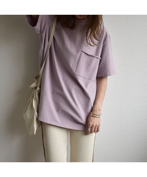 Lavish Gate(ラヴィッシュゲート)の「nh-tops-02157 ポケット付き カットオフ オーバーサイズ Tee ホワイト ダスティパープル ブラック(Tシャツ/カットソー・レディース・その他)」の3枚目の写真