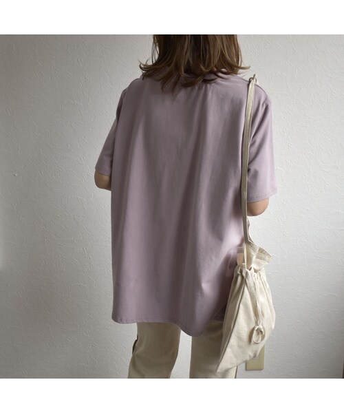 Lavish Gate(ラヴィッシュゲート)の「nh-tops-02157 ポケット付き カットオフ オーバーサイズ Tee ホワイト ダスティパープル ブラック(Tシャツ/カットソー・レディース・その他)」の4枚目の写真