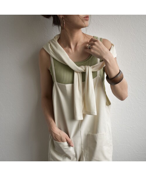 Lavish Gate（ラヴィッシュゲート）の「nh-tops-02165　リブタンクトップ　オフホワイト　ベージュ　ピスタチオ（タンクトップ・レディース・その他）」の2枚目の写真