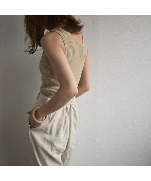 Lavish Gate（ラヴィッシュゲート）の「nh-tops-02165　リブタンクトップ　オフホワイト　ベージュ　ピスタチオ（タンクトップ・レディース・その他）」の5枚目の写真