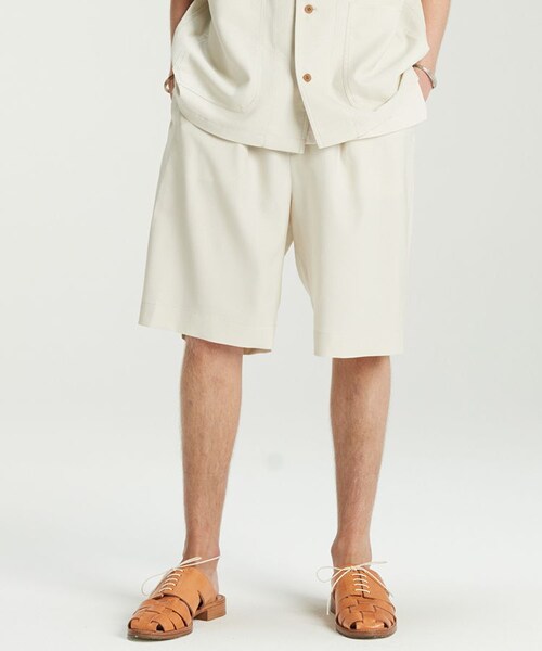 LIDNM（リドム）の「DRAPE SHORTS（その他パンツ・メンズ・ホワイト系・SMALL/MEDIUM/LARGE）」の2枚目の写真