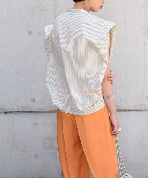 no brand（ノーブランド）の「バックタックストライプフレンチBL（シャツ/ブラウス・レディース・その他）」の4枚目の写真