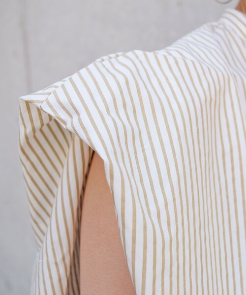 no brand（ノーブランド）の「バックタックストライプフレンチBL（シャツ/ブラウス・レディース・その他）」の5枚目の写真