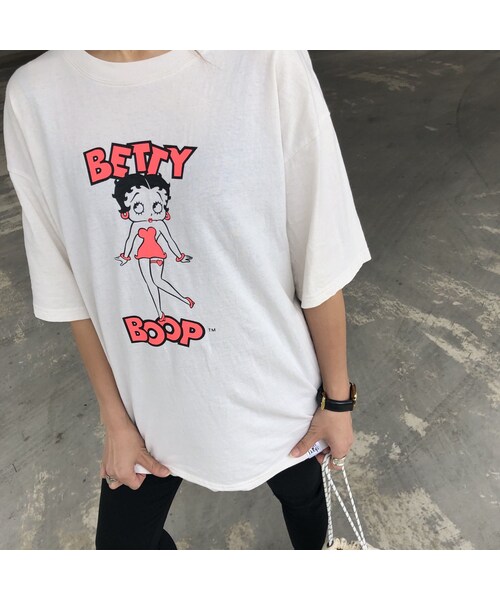 copine（コピン）の「ゆったりサイズ！BETTY BOOPネオンビッグTシャツ(2color)【クリックポスト】（Tシャツ/カットソー・レディース・その他）」の6枚目の写真