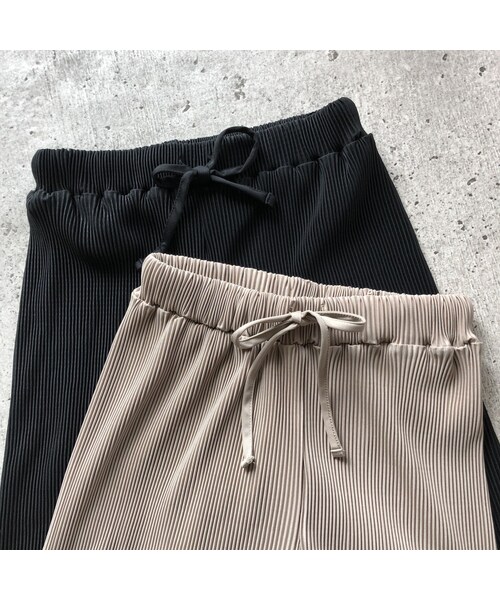 copine（コピン）の「7月9日再入荷！楽な着心地ウエストゴム！楊柳プリーツワイドパンツ(2color)【クリックポスト対象商品】（その他パンツ・レディース・その他）」の14枚目の写真