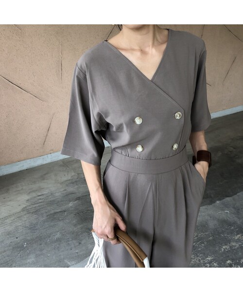 copine（コピン）の「大人リラックススタイル！レーヨンライクダブル釦5分袖ジャンプスーツ(3color)【クリックポスト対象商品】（つなぎ/オールインワン・レディース・その他）」の3枚目の写真