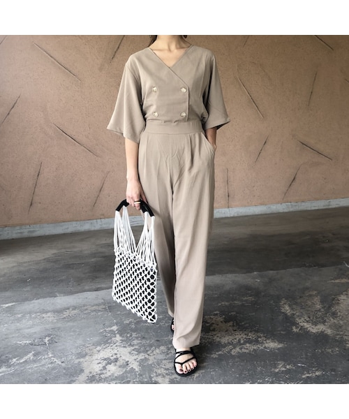 copine（コピン）の「大人リラックススタイル！レーヨンライクダブル釦5分袖ジャンプスーツ(3color)【クリックポスト対象商品】（つなぎ/オールインワン・レディース・その他）」の5枚目の写真