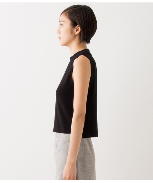 ADAM ET ROPE'（アダムエロペ）の「ハイネッククロップドノースリーブ（トップス・レディース・ブラック/チャコール/ホワイト・38）」の5枚目の写真