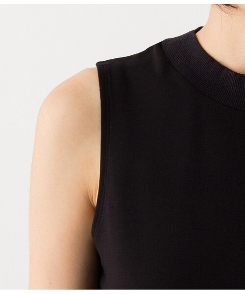 ADAM ET ROPE'（アダムエロペ）の「ハイネッククロップドノースリーブ（トップス・レディース・ブラック/チャコール/ホワイト・38）」の8枚目の写真