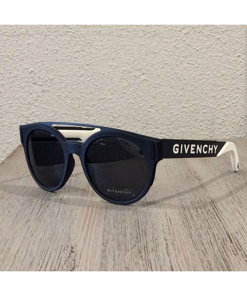 関送込＊GIVENCHY＊メタル  ロゴサングラス GV7017/N/S 関送込＊GIVENCHY＊メタル ロゴサングラス GV7017/N/S (GIVENCHY