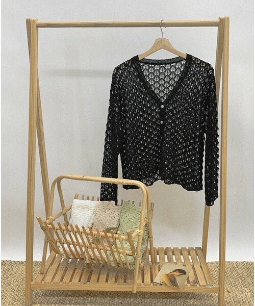 HOTPING(ホッピン)の「リーフパンチングニットカーディガン(ニット/セーター・レディース・Green/White/Beige/Black・フリーサイズ)」の3枚目の写真