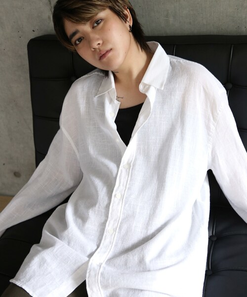 BOYSHE(ボーイシー)の「ラミーリネン ルーズシルエットシャツ ホワイト(シャツ/ブラウス・レディース・その他)」の2枚目の写真