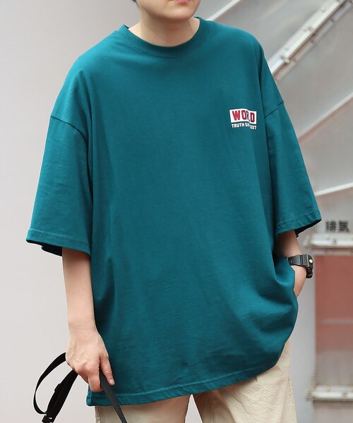BOYSHE(ボーイシー)の「ワールドショーBIGロゴTシャツ ブラック(Tシャツ/カットソー・レディース・その他)」の8枚目の写真