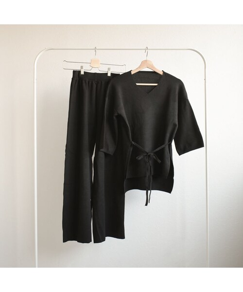 Lavish Gate(ラヴィッシュゲート)の「setup-02001 コットンニット セットアップ モカベージュ ブラック(Tシャツ/カットソー・レディース・その他)」の11枚目の写真