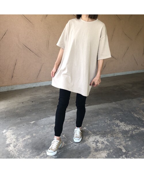 copine（コピン）の「ゆったりオーバーサイズ！バックスリットシンプルビッグTシャツ(3color)【クリックポスト対象商品】（Tシャツ/カットソー・レディース・その他）」の11枚目の写真