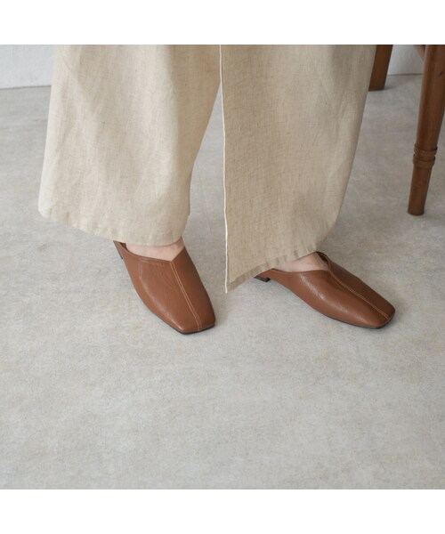 Lavish Gate（ラヴィッシュゲート）の「shoes-02109　スクエアトゥ エコレザー スリッパサンダル　エクリュ　ブラウン　ブラック　カーキベージュ（サンダル・レディース・その他）」の12枚目の写真