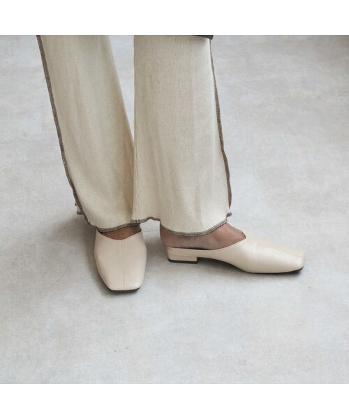 Lavish Gate（ラヴィッシュゲート）の「shoes-02109　スクエアトゥ エコレザー スリッパサンダル　エクリュ　ブラウン　ブラック　カーキベージュ（サンダル・レディース・その他）」の7枚目の写真