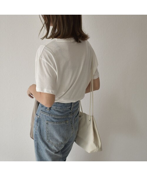 Lavish Gate(ラヴィッシュゲート)の「nh-tops-02166 クルーネック テキストTシャツ ホワイト モカ(Tシャツ/カットソー・レディース・その他)」の8枚目の写真