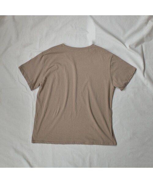 Lavish Gate(ラヴィッシュゲート)の「nh-tops-02166 クルーネック テキストTシャツ ホワイト モカ(Tシャツ/カットソー・レディース・その他)」の14枚目の写真