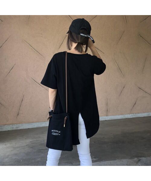 copine（コピン）の「柔らか肌触り！バックスリットビッグtシャツ(3color)【クリックポスト対象商品】（Tシャツ/カットソー・レディース・その他）」の2枚目の写真