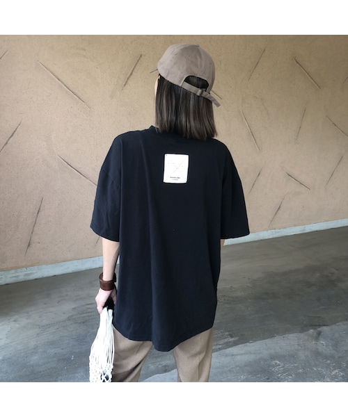 copine（コピン）の「再入荷！ユニセックス！バックラベル付プリントビッグtシャツ(2color)【クリックポスト対象商品】（Tシャツ/カットソー・レディース・その他）」の2枚目の写真