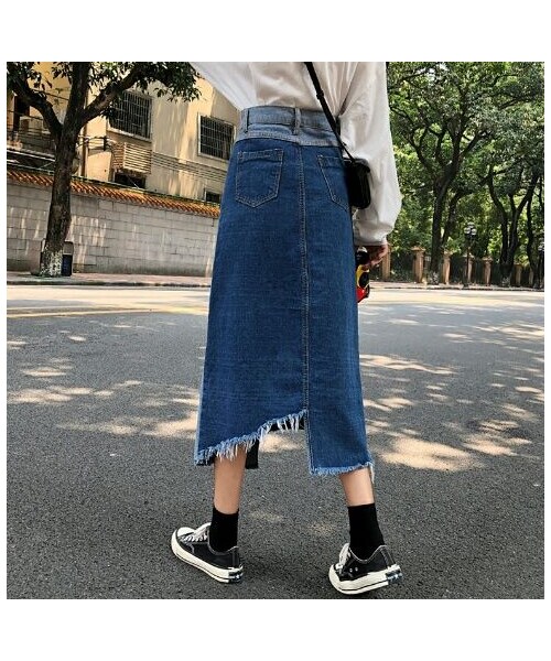no brand（ノーブランド）の「カットオフデニムアシンメトリーとスリットのロングスカート（デニムスカート・レディース・その他）」の11枚目の写真