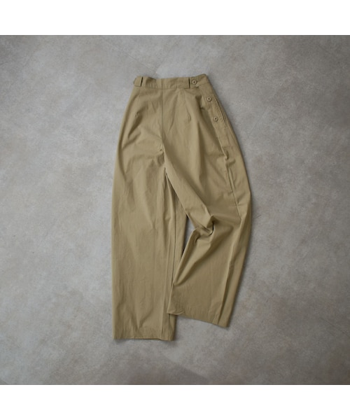 Lavish Gate(ラヴィッシュゲート)の「bottoms-02068 サイドボタン タック ワイドパンツ ベージュ(その他パンツ・レディース・その他)」の11枚目の写真