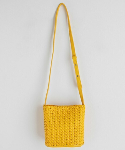 DHOLIC（ディーホリック）の「ポーチ付スクエアショルダーバッグ（ショルダーバッグ・レディース・ベージュ/ホワイト/ブラック/イエロー/グレー・FREE）」の5枚目の写真