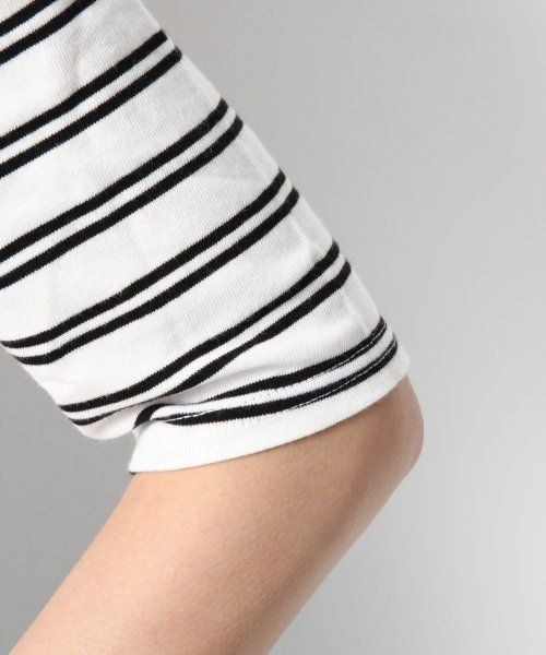 LOWRYS FARM(ローリーズファーム)の「コットンボーダーパワショル5分袖(トップス・レディース・オフ*ブラック/ネイビー*オフ*レッド/チャコールグレー*ネイビー*グリーン/ネイビー*オフ・M/L)」の9枚目の写真