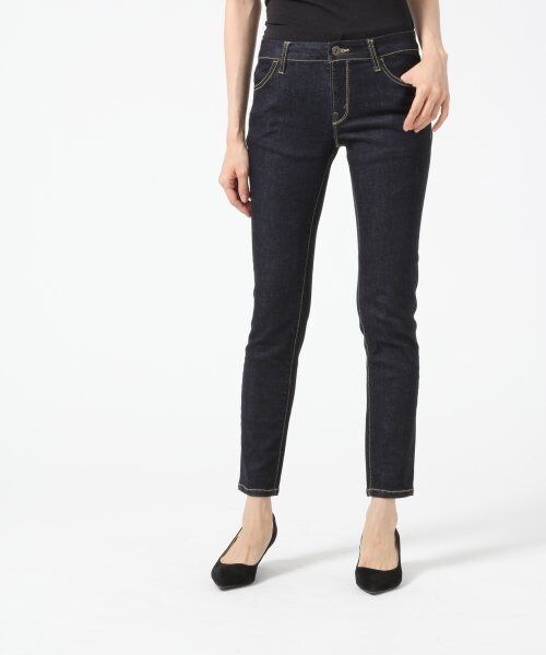 A part by（アパートバイ）の「【美脚パンツと評判！】デニムスキニーパンツ（パンツ・レディース・ホワイト/ブラック/ブルー/ネイビー・Ｍ/Ｌ）」の4枚目の写真