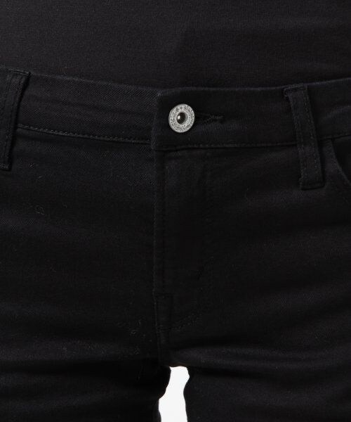 A part by（アパートバイ）の「【美脚パンツと評判！】デニムスキニーパンツ（パンツ・レディース・ホワイト/ブラック/ブルー/ネイビー・Ｍ/Ｌ）」の8枚目の写真