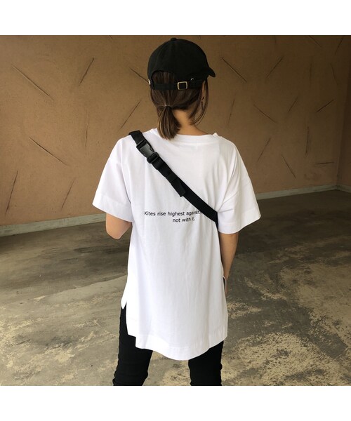 copine(コピン)の「バックロング裾スリット!バックロゴプリントビッグtシャツ (3color)【クリックポスト対象商品】(Tシャツ/カットソー・レディース・その他)」の13枚目の写真