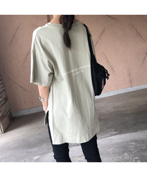 copine(コピン)の「バックロング裾スリット!バックロゴプリントビッグtシャツ (3color)【クリックポスト対象商品】(Tシャツ/カットソー・レディース・その他)」の3枚目の写真