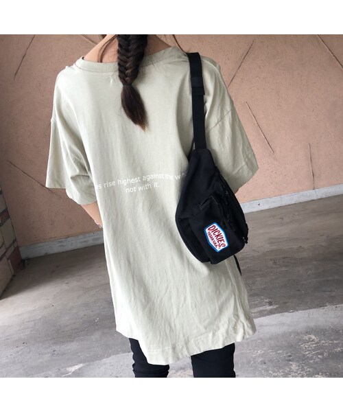 copine(コピン)の「バックロング裾スリット!バックロゴプリントビッグtシャツ (3color)【クリックポスト対象商品】(Tシャツ/カットソー・レディース・その他)」の2枚目の写真