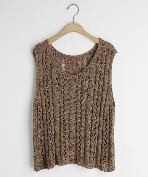 DHOLIC（ディーホリック）の「シアーツイストニットスリーブレス（タンクトップ・レディース・ホワイト/ブルー/ブラウン/ブラック/ベージュ・FREE）」の3枚目の写真