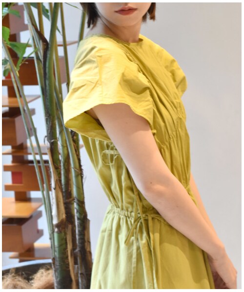 w closet（ダブルクローゼット）の「後開きドロストギャザー