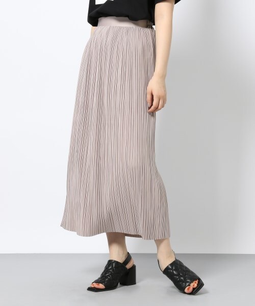 PAGEBOY(ページボーイ)の「マイクロプリーツカットスカート(スカート・レディース・ブラック/グレージュ/カーキ・F)」の2枚目の写真