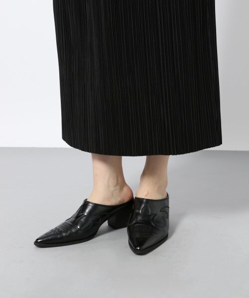 PAGEBOY(ページボーイ)の「マイクロプリーツカットスカート(スカート・レディース・ブラック/グレージュ/カーキ・F)」の11枚目の写真