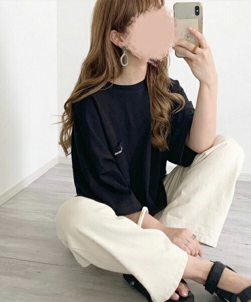 chocomee(チョコミー)の「ポケットロゴTee/over size(Tシャツ/カットソー・レディース・ブラック/ホワイト・L)」の1枚目の写真