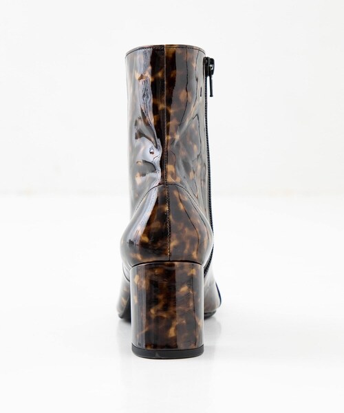 STUDIOUS(ステュディオス)の「スクエアトゥミドルブーツ(シューズ・レディース・WHITE/BLACK/BROWN/MULTI・1(23-23.5)/2(24-24.5)/3(25))」の6枚目の写真