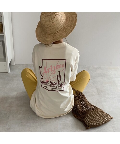 Lavish Gate(ラヴィッシュゲート)の「nh-tops-02167 Arizona バックプリント Tシャツ アイボリー ダスティパープル チャコール(Tシャツ/カットソー・レディース・その他)」の1枚目の写真