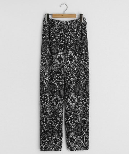 DHOLIC（ディーホリック）の「ペイズリープリーツパンツ（その他パンツ・レディース・ホワイト/ブラック・FREE）」の2枚目の写真