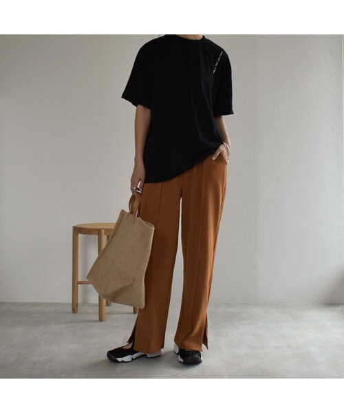 Lavish Gate（ラヴィッシュゲート）の「bottoms-02069　サイドスリット　ピンタック イージー パンツ　キャメル　ブラック（その他パンツ・レディース・その他）」の7枚目の写真