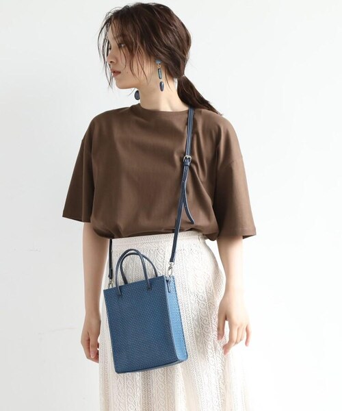 OZOC（オゾック）の「イントレチャート風ミニショルダー（バッグ・レディース・ブラック(019)/ブラウン(042)/ブルー(092)/アイボリー(004)・00(FREE)）」の13枚目の写真