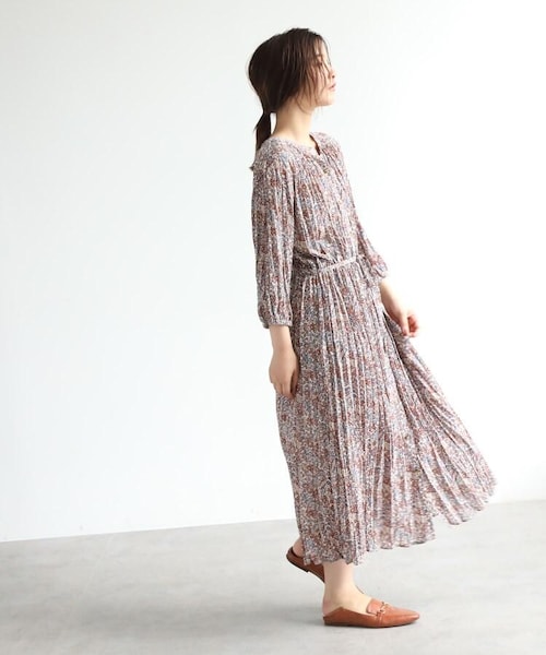 OZOC（オゾック）の「[洗える]小花柄ワッシャー2WAYワンピース（ワンピース/ドレス・レディース・ダークオレンジ(168)/ダークブラウン(143)・38(M)）」の2枚目の写真