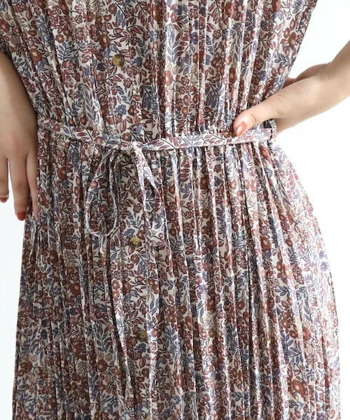 OZOC（オゾック）の「[洗える]小花柄ワッシャー2WAYワンピース（ワンピース/ドレス・レディース・ダークオレンジ(168)/ダークブラウン(143)・38(M)）」の10枚目の写真