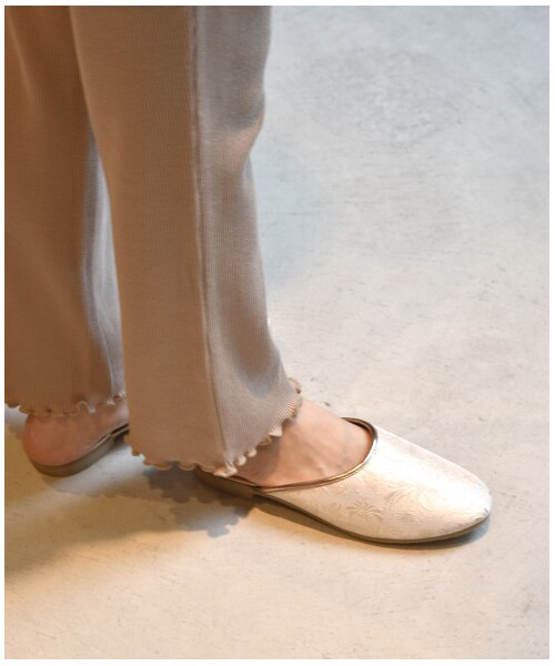 w closet（ダブルクローゼット）の「チャイナスリッパ（シューズ・レディース・シルバー/ゴールド/ブラック・M/L/FREE）」の13枚目の写真