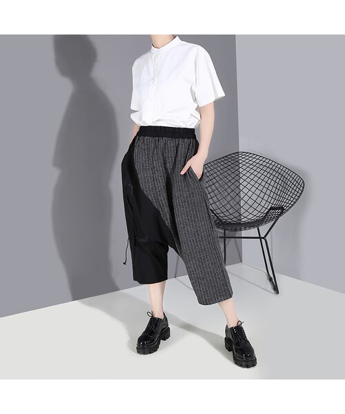 no brand（ノーブランド）の「サリエルパンツ 9分丈 クロップド