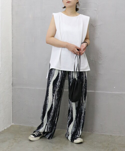 Sheson（シーズン）の「ウェーブ柄プリーツパンツ（その他パンツ・レディース・ブラック/ブラウン・FREE）」の6枚目の写真