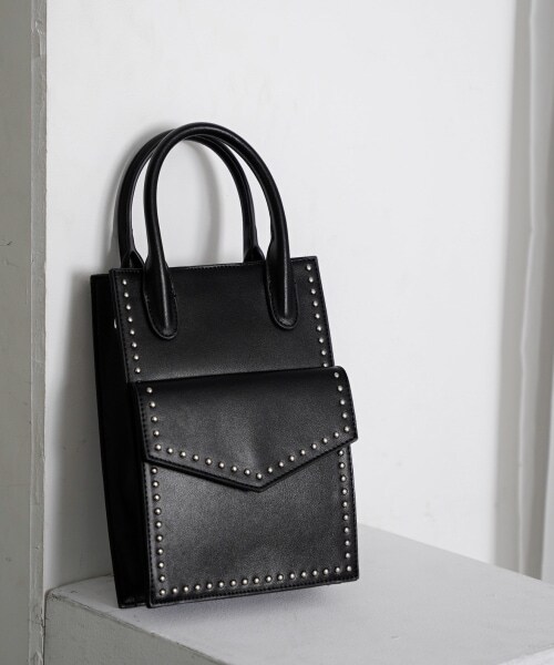 PAGEBOY（ページボーイ）の「スタッズショルダー（バッグ・レディース・オフホワイト/ブラック/バイオライム・FREE）」の2枚目の写真